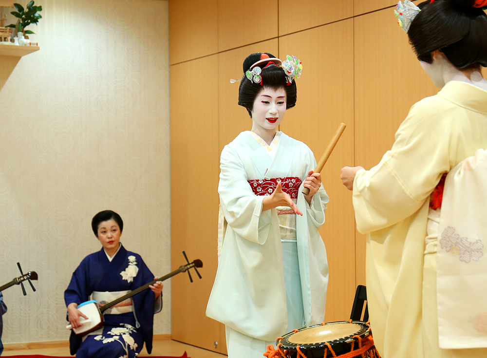 【名もなき美食会・卯月】博多芸妓による演舞とお座敷遊び!@博多伝統芸能館
