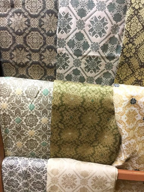 ソンケット。儀式のための織物。