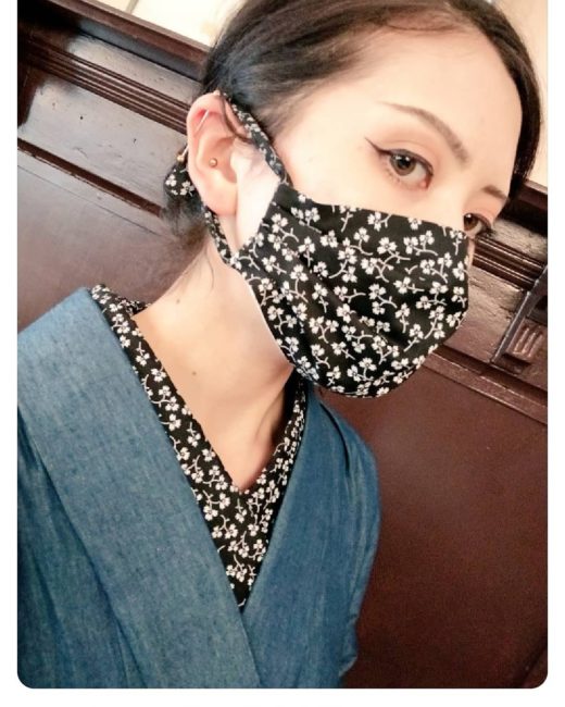 半衿や着物をマスクとセットにして