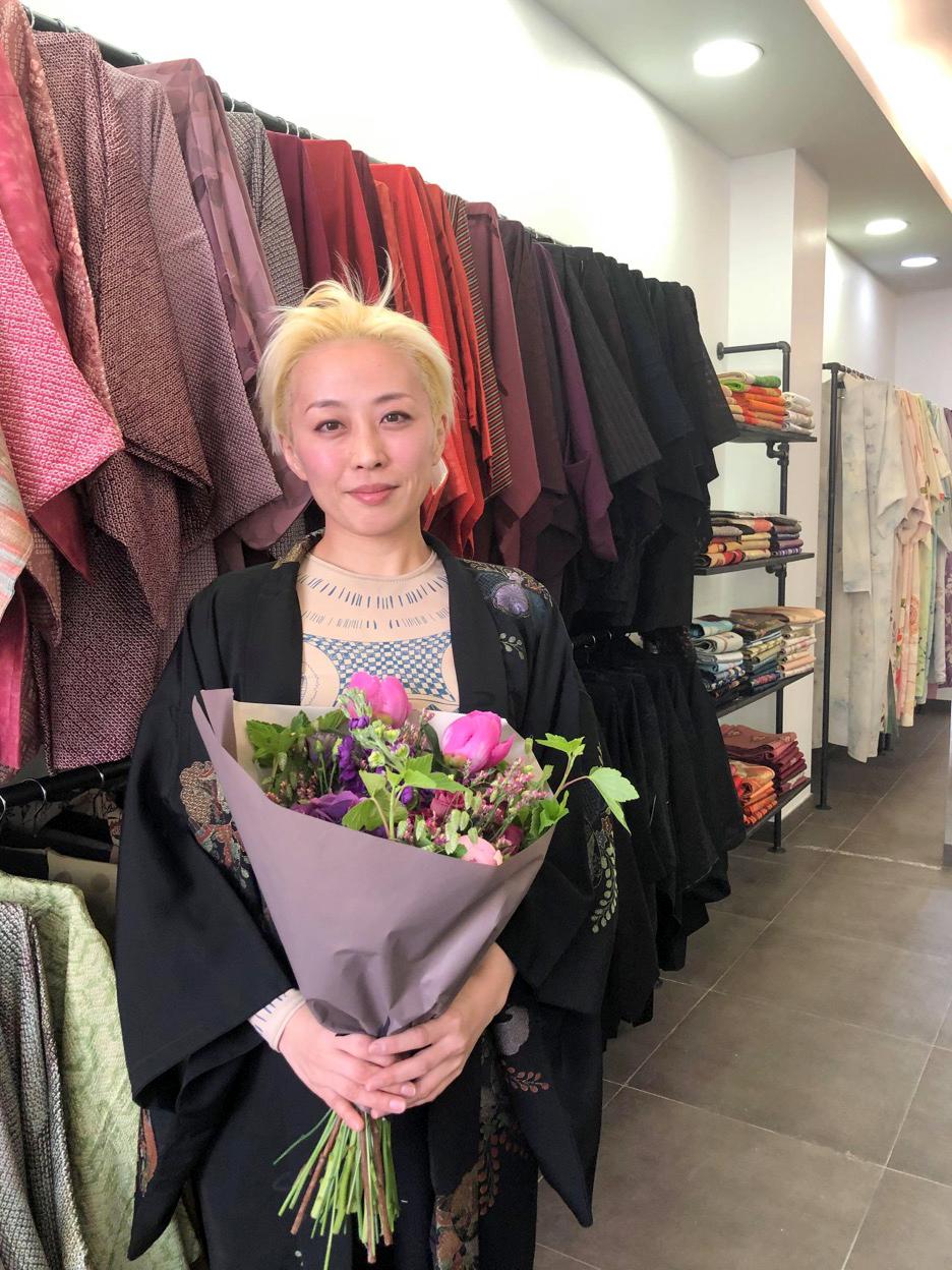 着物の総合店のオープン初日