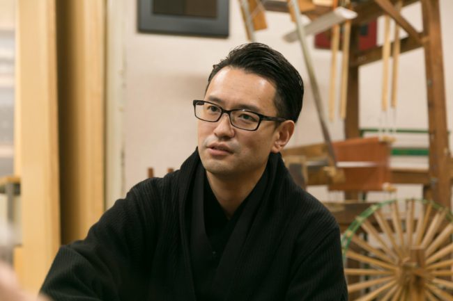 大島紬 枡屋儀兵衛 上田哲也さん｜インタビュー｜きものと（着物