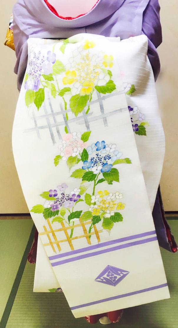 宴会着は単衣の着物に絽の帯