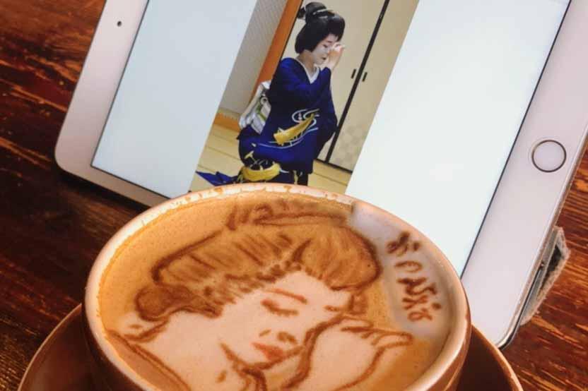ラテアートで芸妓? 「京都・祇園甲部芸妓、佳つ雛日記!」vol.6