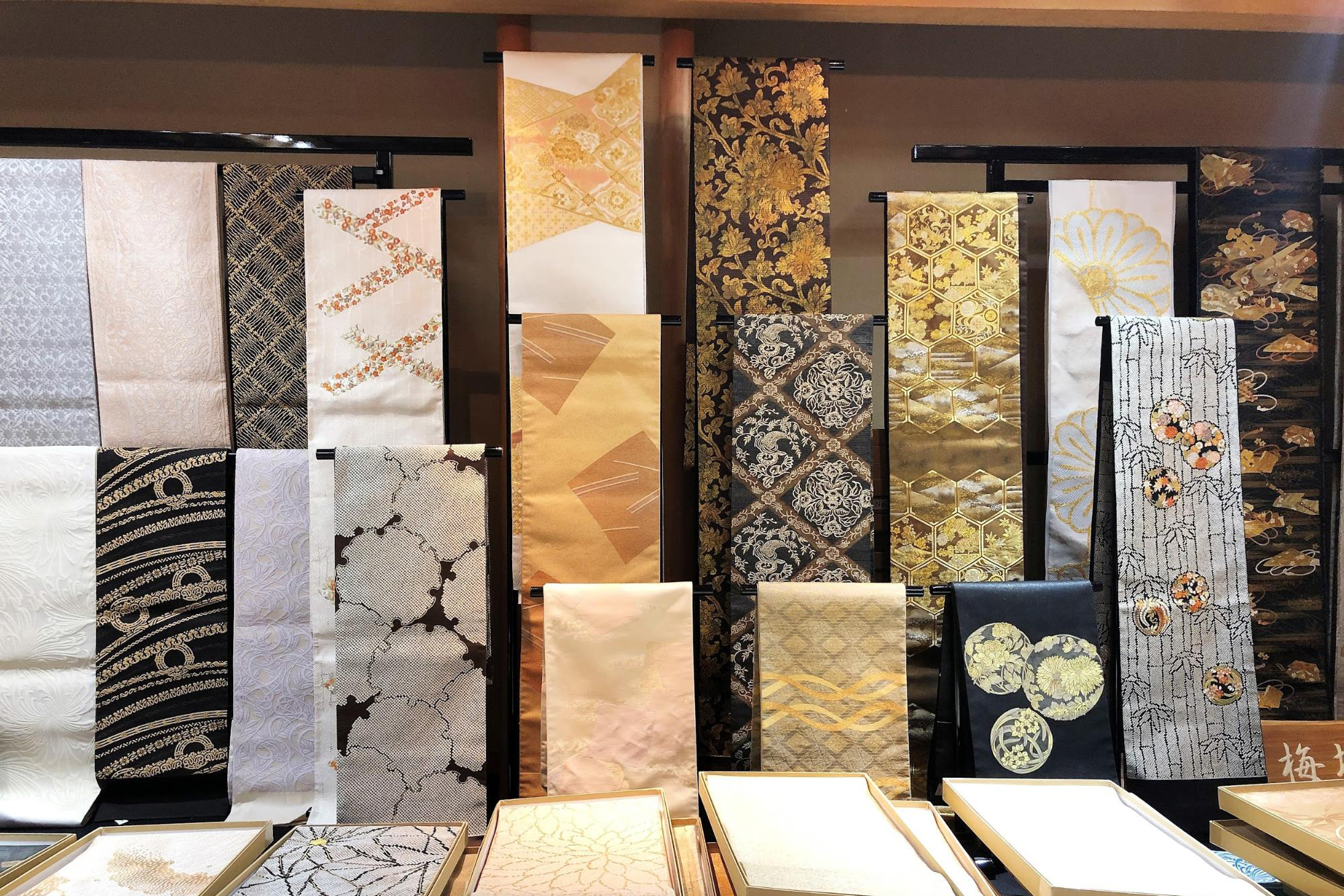 西陣 老舗 梅垣織物 正絹 六通柄 唐織 袋帯 Karaori Nouveau