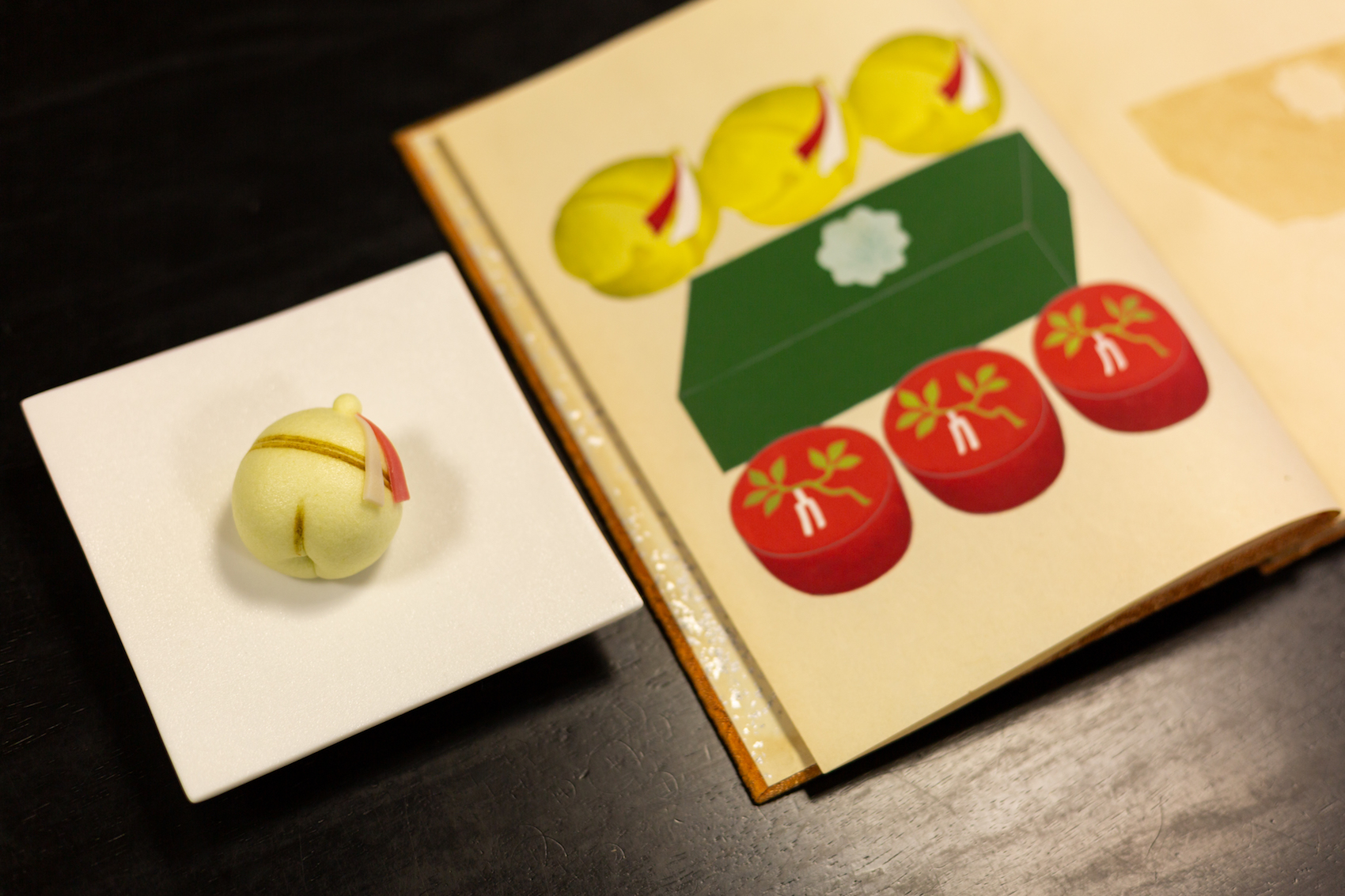 京都・京菓子司 亀屋良長『宮参り』 鈴の音に祝意を込める 「和菓子のデザインから」vol.1