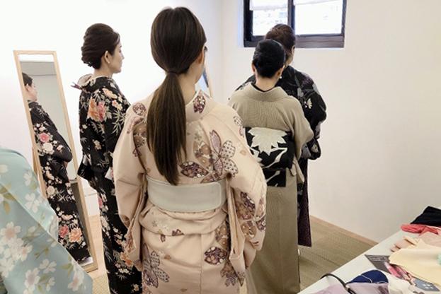 着付け教室の様子