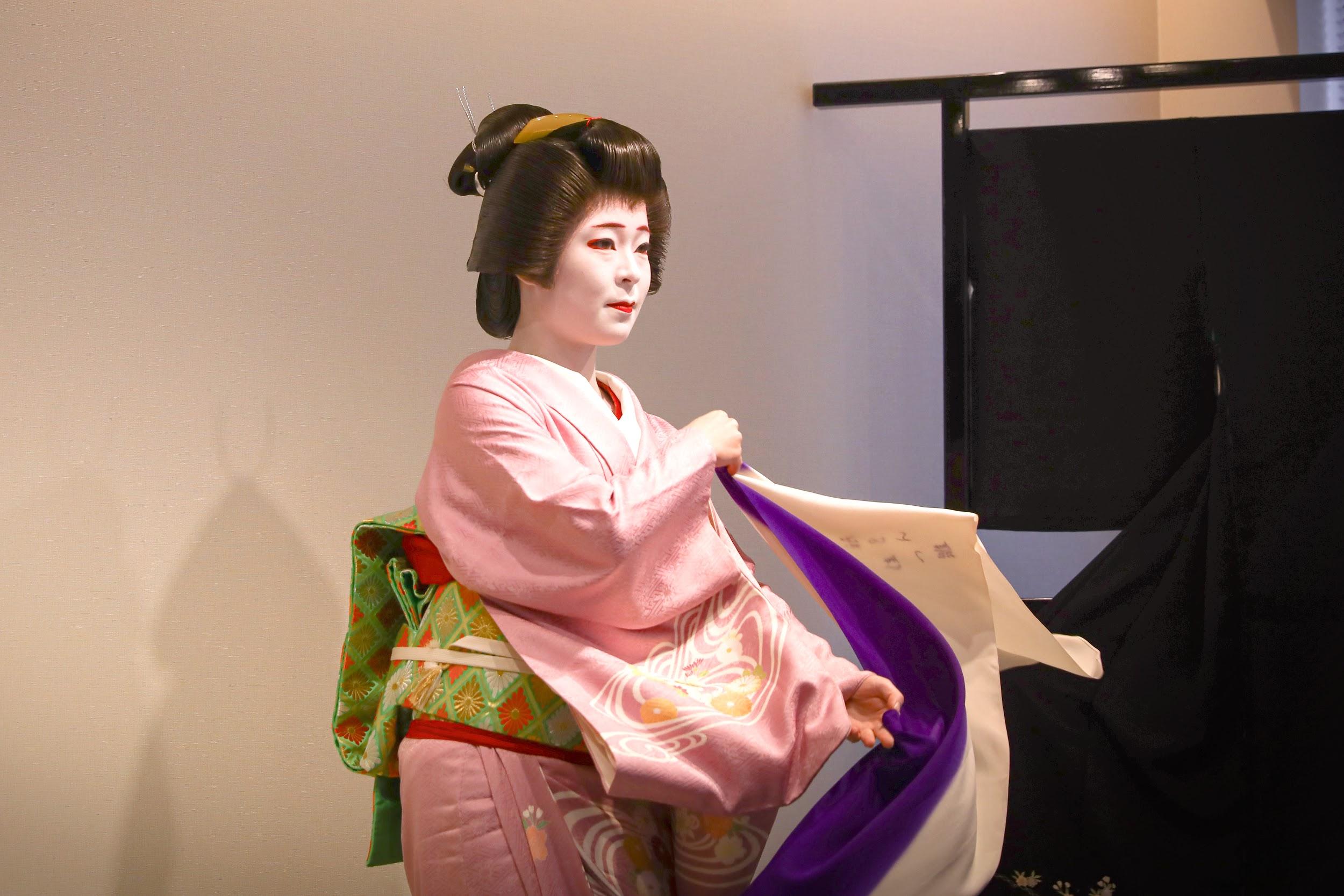 芸妓・佳つ雛「舞披露と撮影会」 京都店8周年 特別イベントレポート