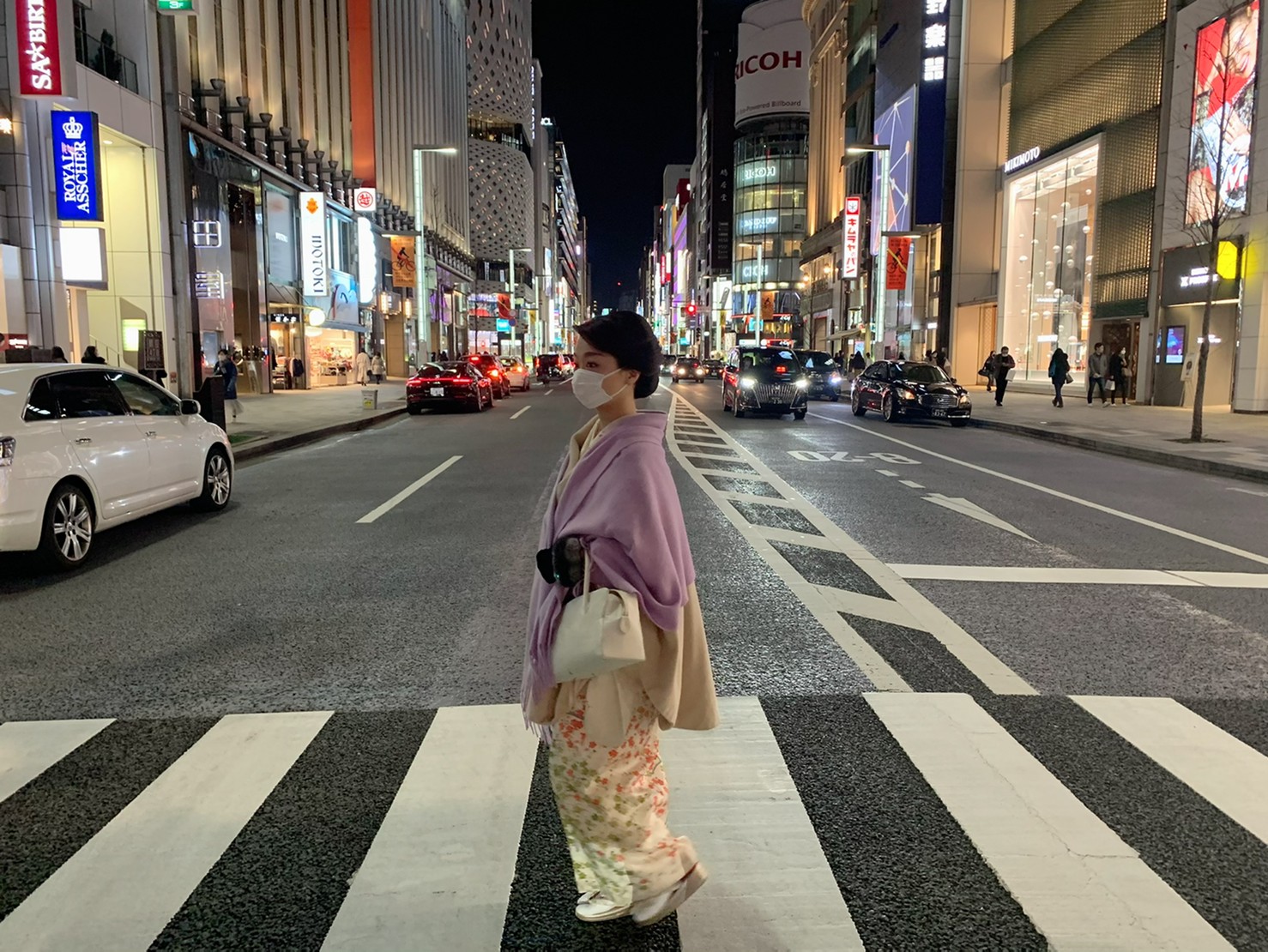 お店へ向かう途中