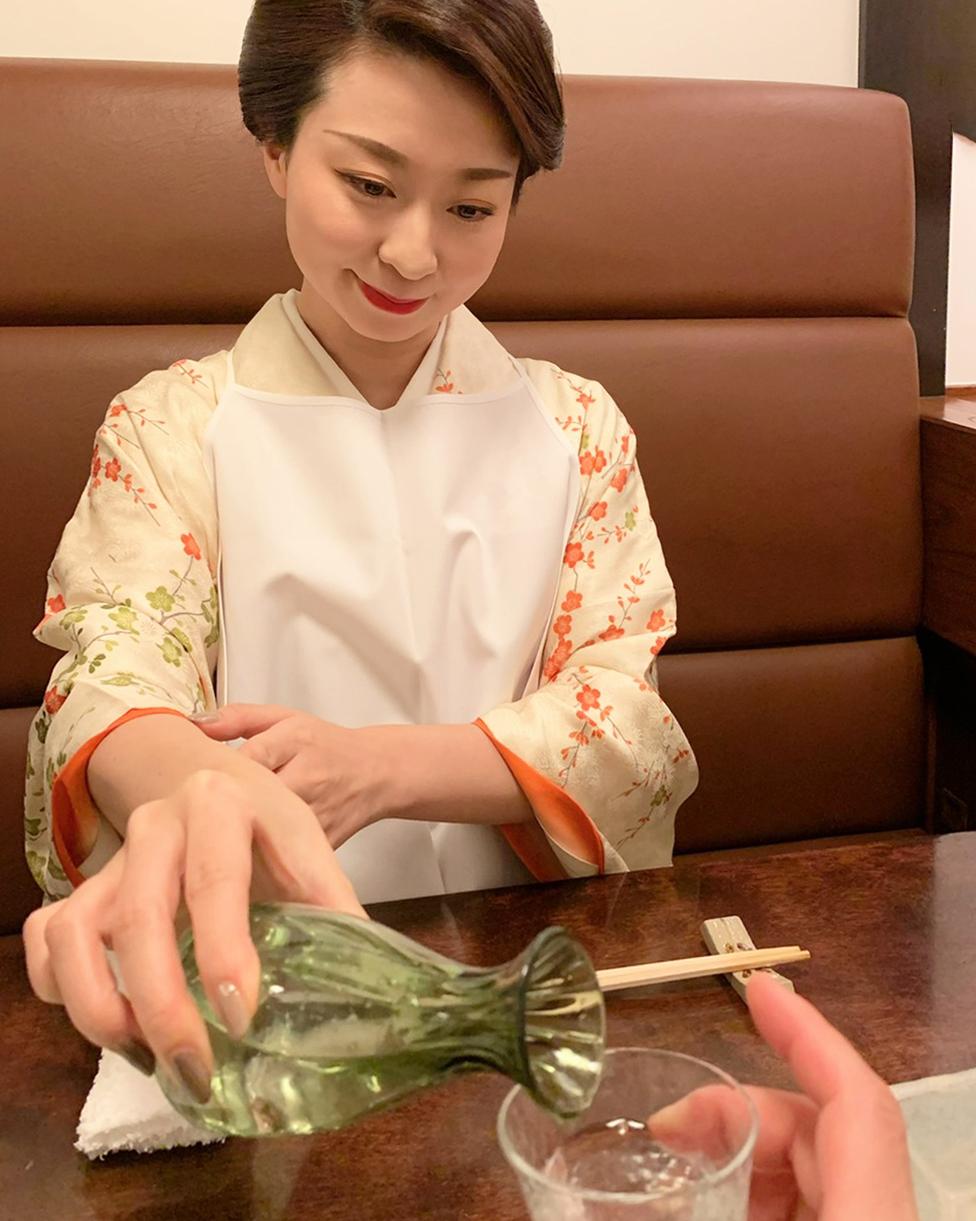 純米酒、天狗舞（山廃純米大吟醸）の冷をいただきました。