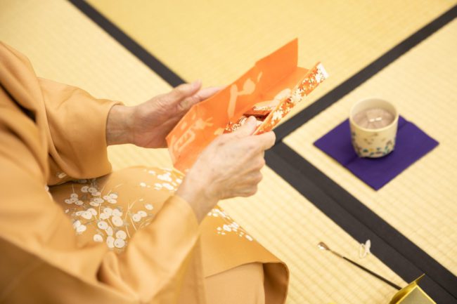 お香には文学と結びついた題材が存在