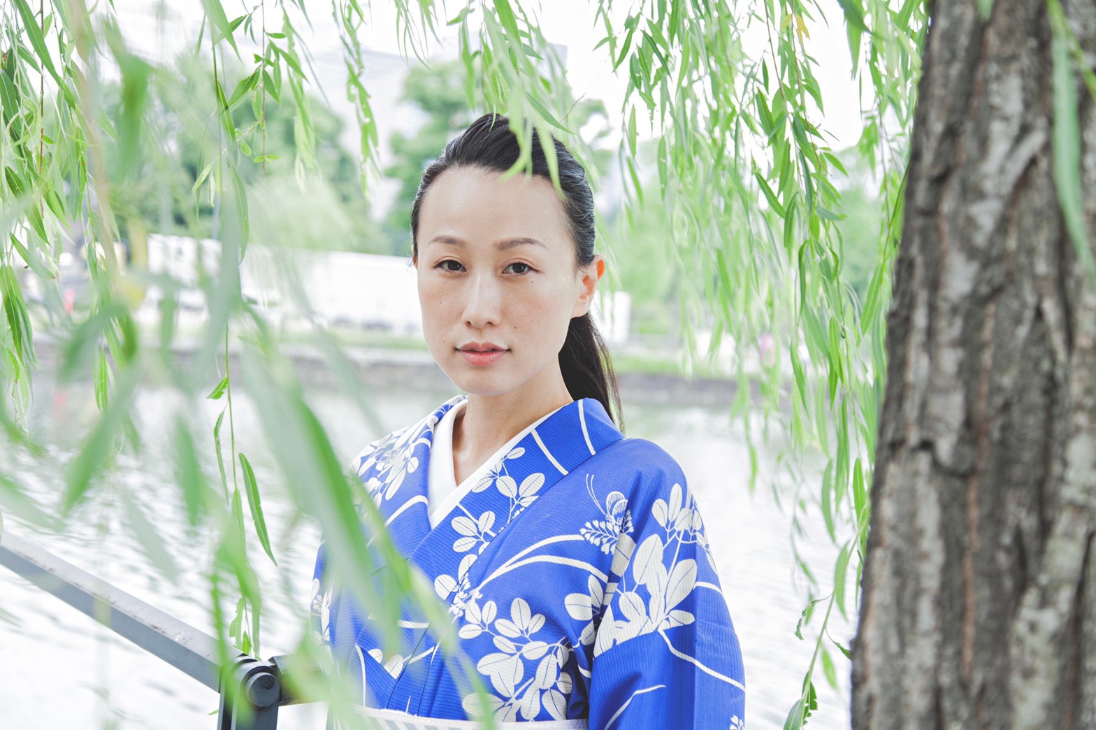 文月、軽やかさは涼の権化 「現代衣歳時記」vol.6