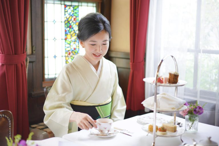 東京・新宿『小笠原伯爵邸』 「ひとりで愉しむ着物映えレストラン