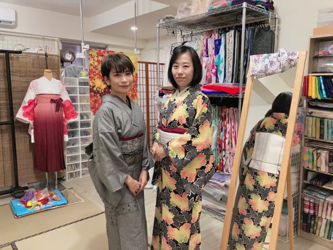 カニ着物さんのオーナー張さん。