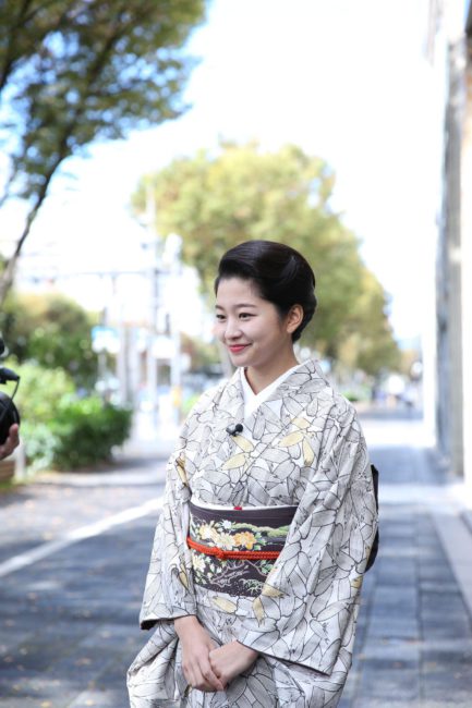 カメラテスト中の紗月さん、今日も笑顔が素敵です！