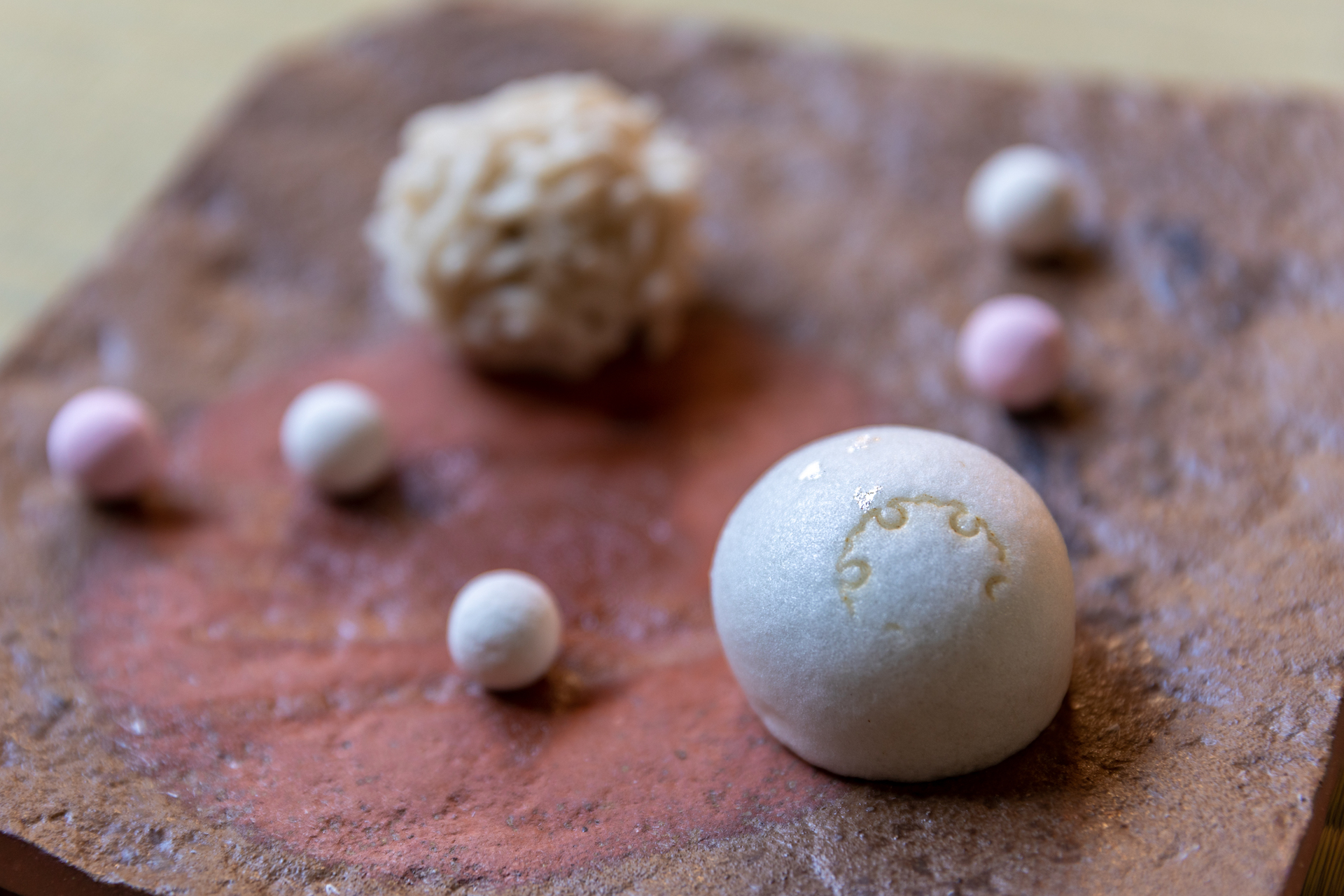 御菓子司 塩芳軒 ”雪”に願いを 「和菓子のデザインから」vol.7