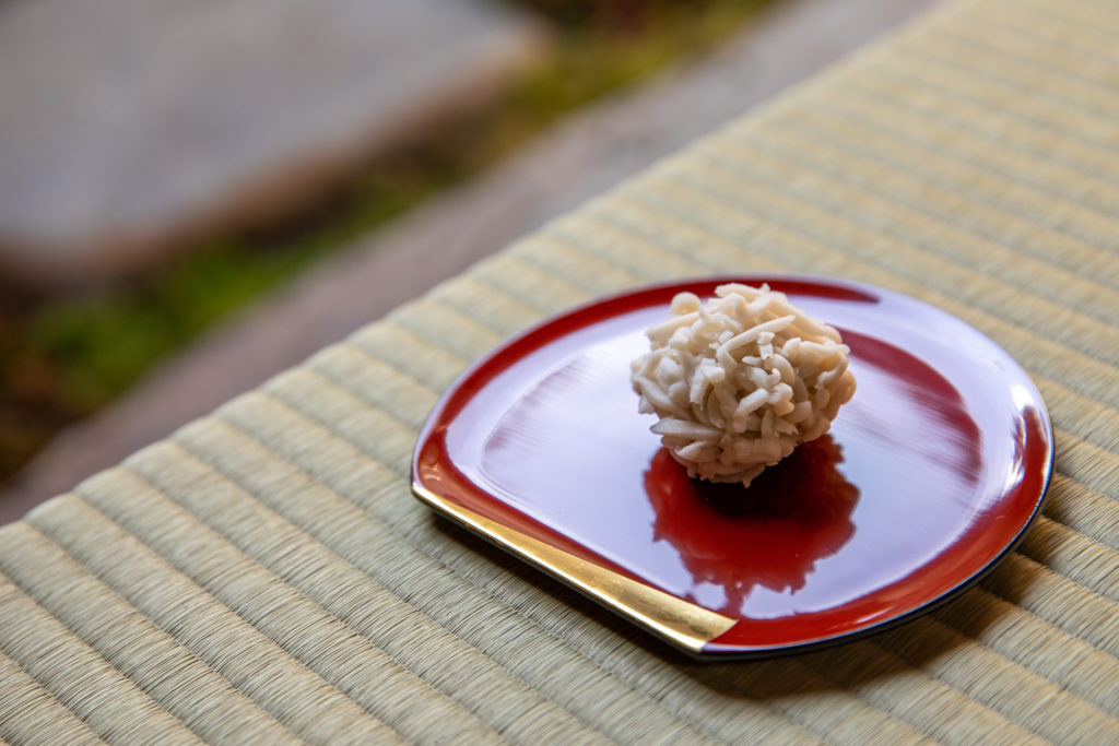 生菓子「雪餅」