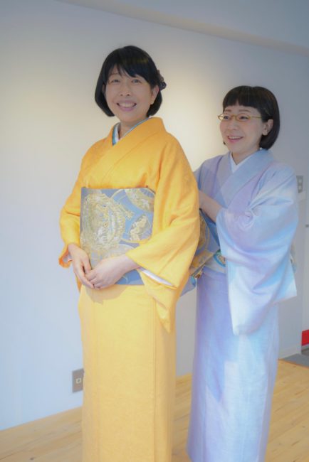 鏡裏紋の帯を当てる
