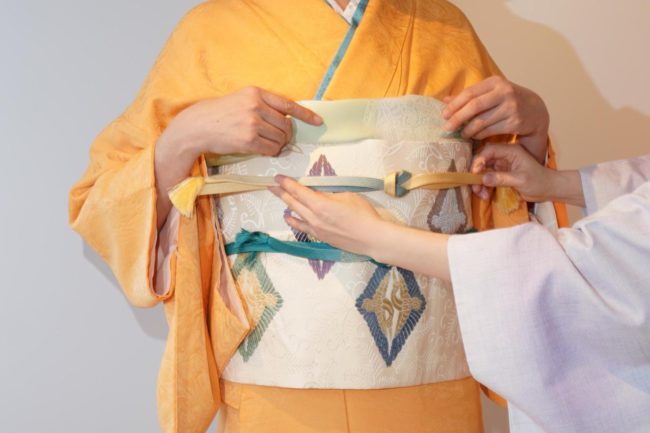帯締めを試す