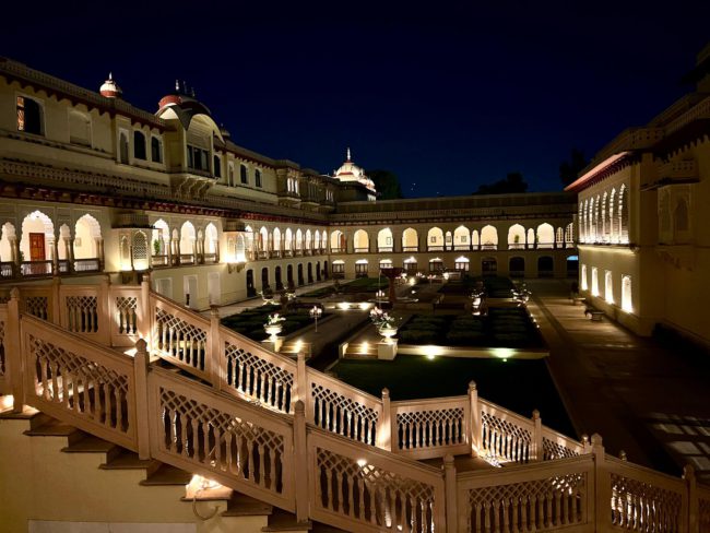palace at night 1