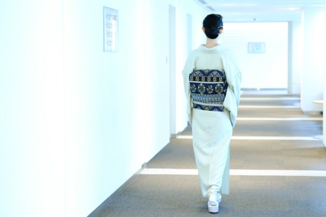 咲季先生の全身