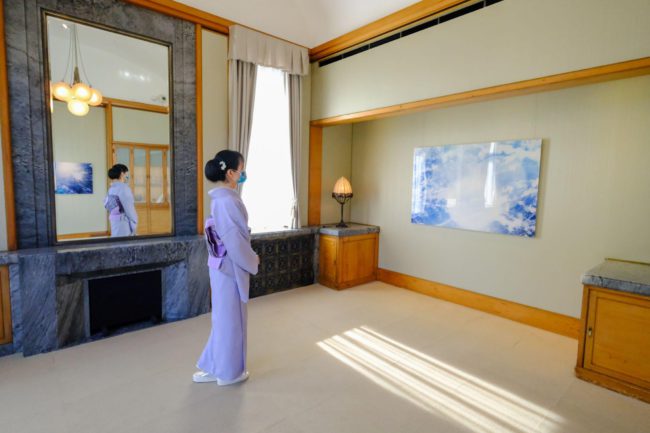 東京都庭園美術館「蜷川実花　瞬く光の庭」展　会場風景