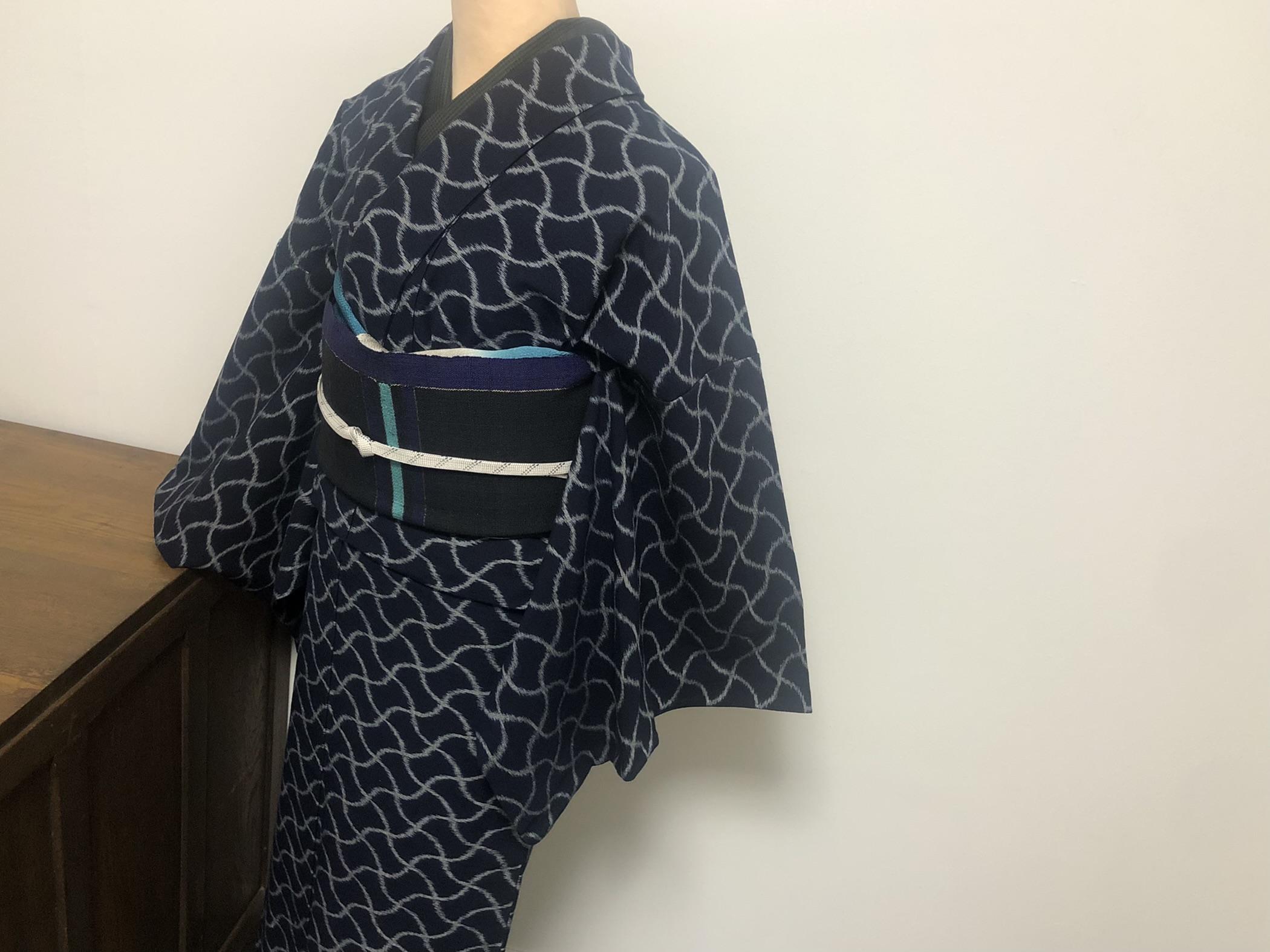洋服感覚でモダンな雰囲気