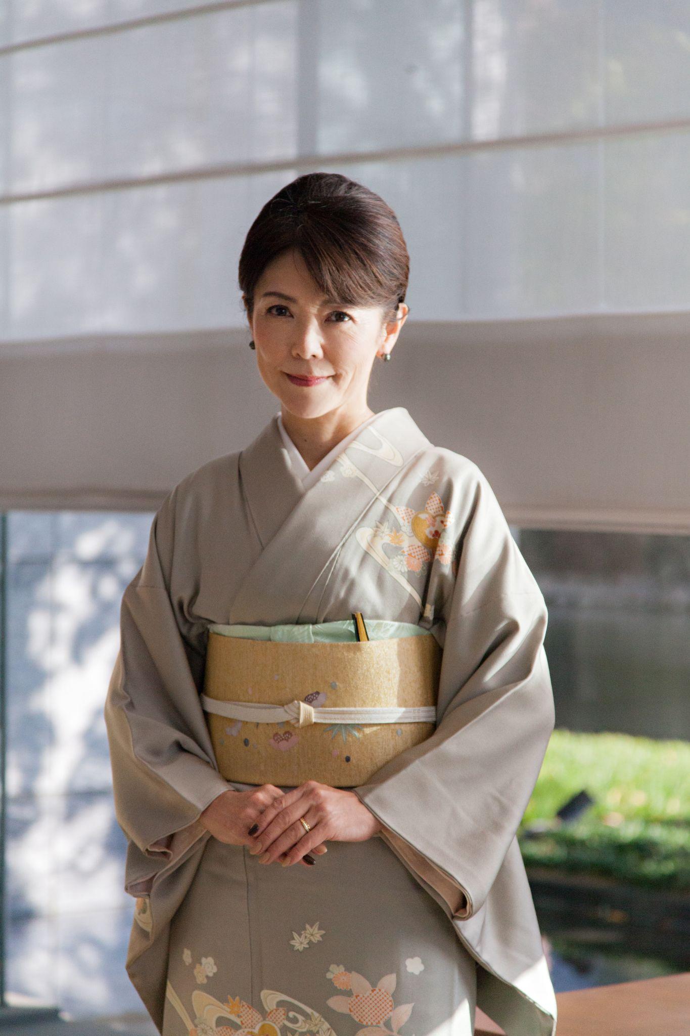 大人の魅力を放つお母さま