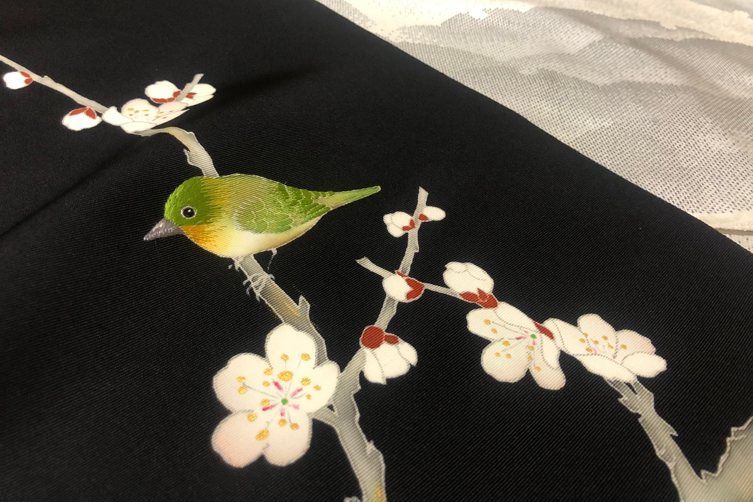 華やかな汕頭刺繍が美しい訪問着◆紬◆ピンクベージュ◆鳥と花唐草自宅保管品です