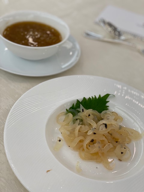 クラゲ、上海蟹ミソ中華スープ