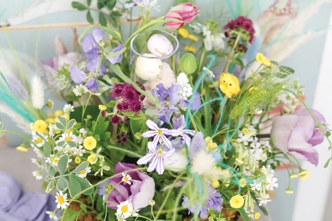 和のお花アレンジの会 ”chami chami flower”主宰・佐藤いづみ先生 「イースター祭コンポジションをつくりましょう」