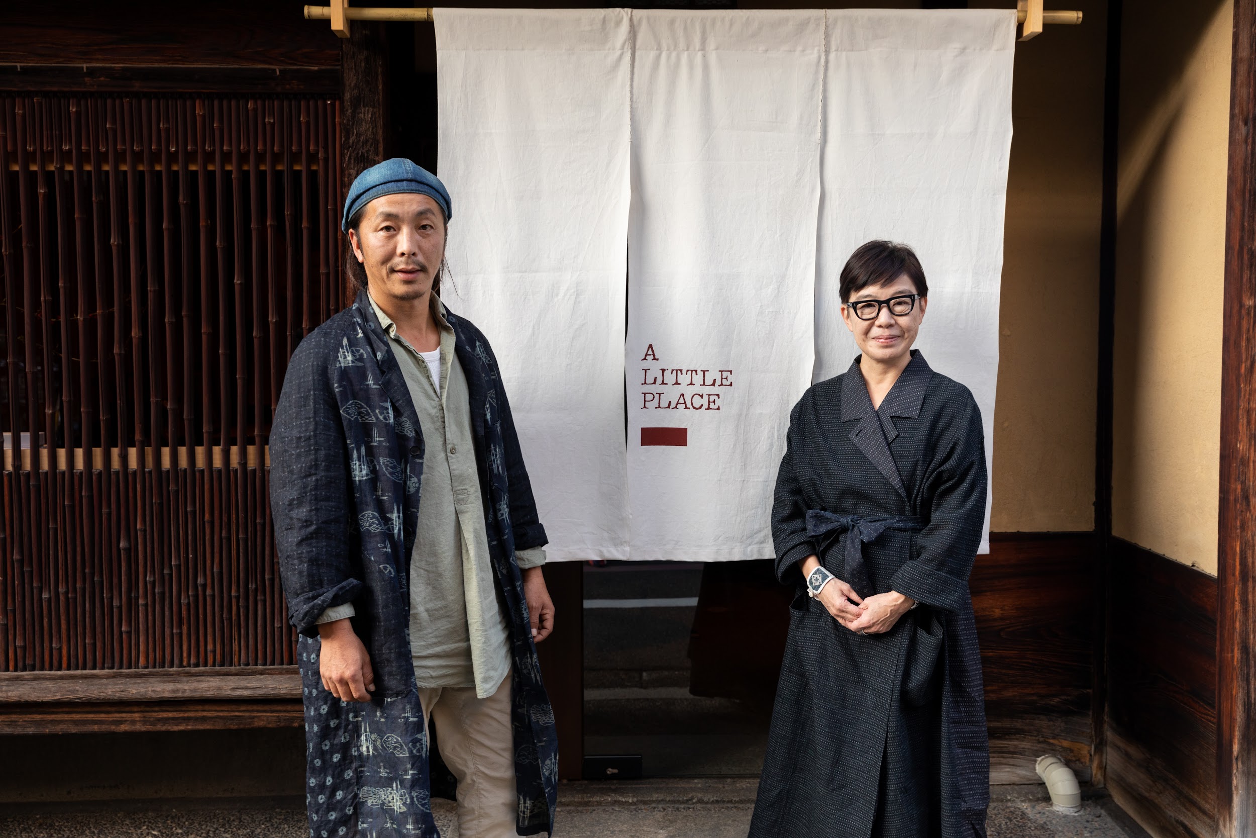 美と粋を知り尽くした大人たちが集う、京都『A LITTLE PLACE』 千家十職 袋師・土田友湖家の軒下から