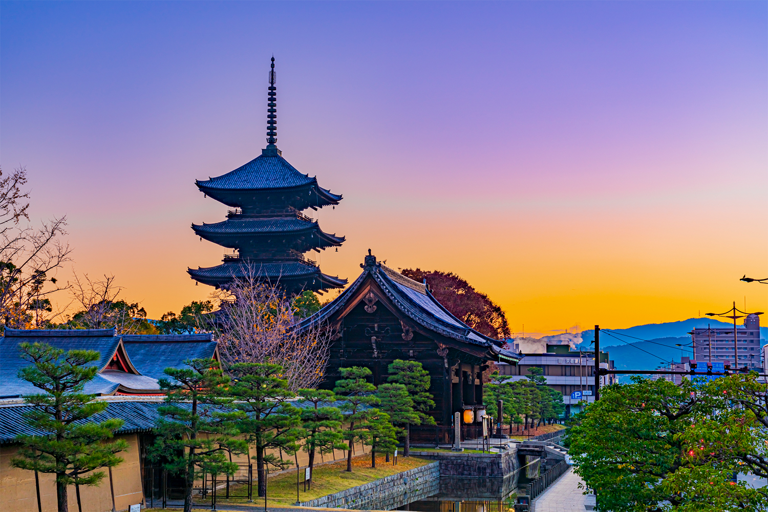 世界遺産東寺見どころ完全ガイド。国宝五重塔はもちろん、隠れ見どころまで