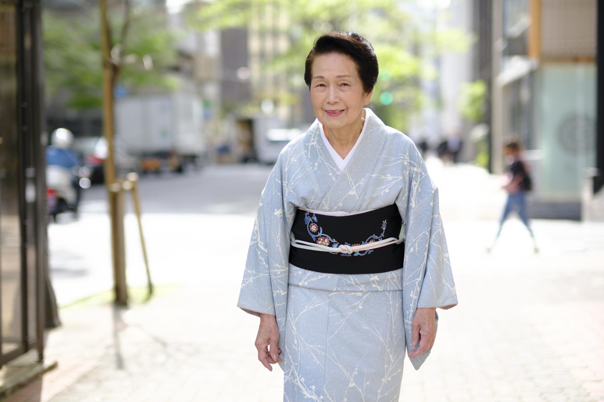 大人な有松鳴海絞り　浴衣　素敵な大人女子