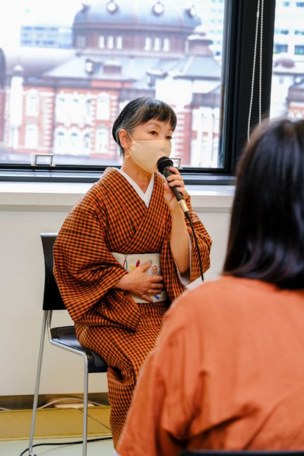 日常の中に着る機会を作って過ごしているという山崎さん