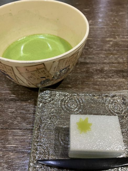 三日月和菓子