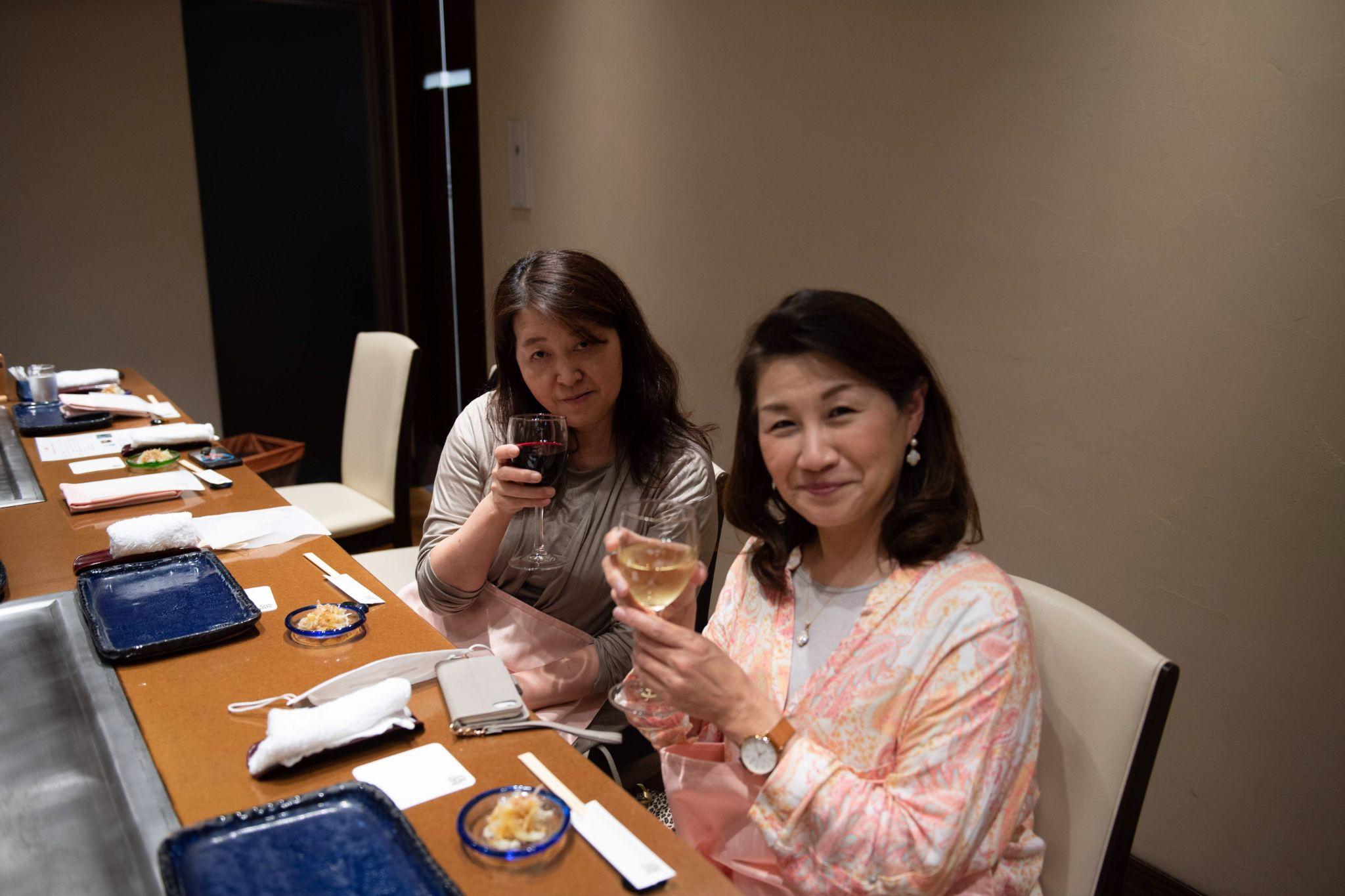 ワインで乾杯！