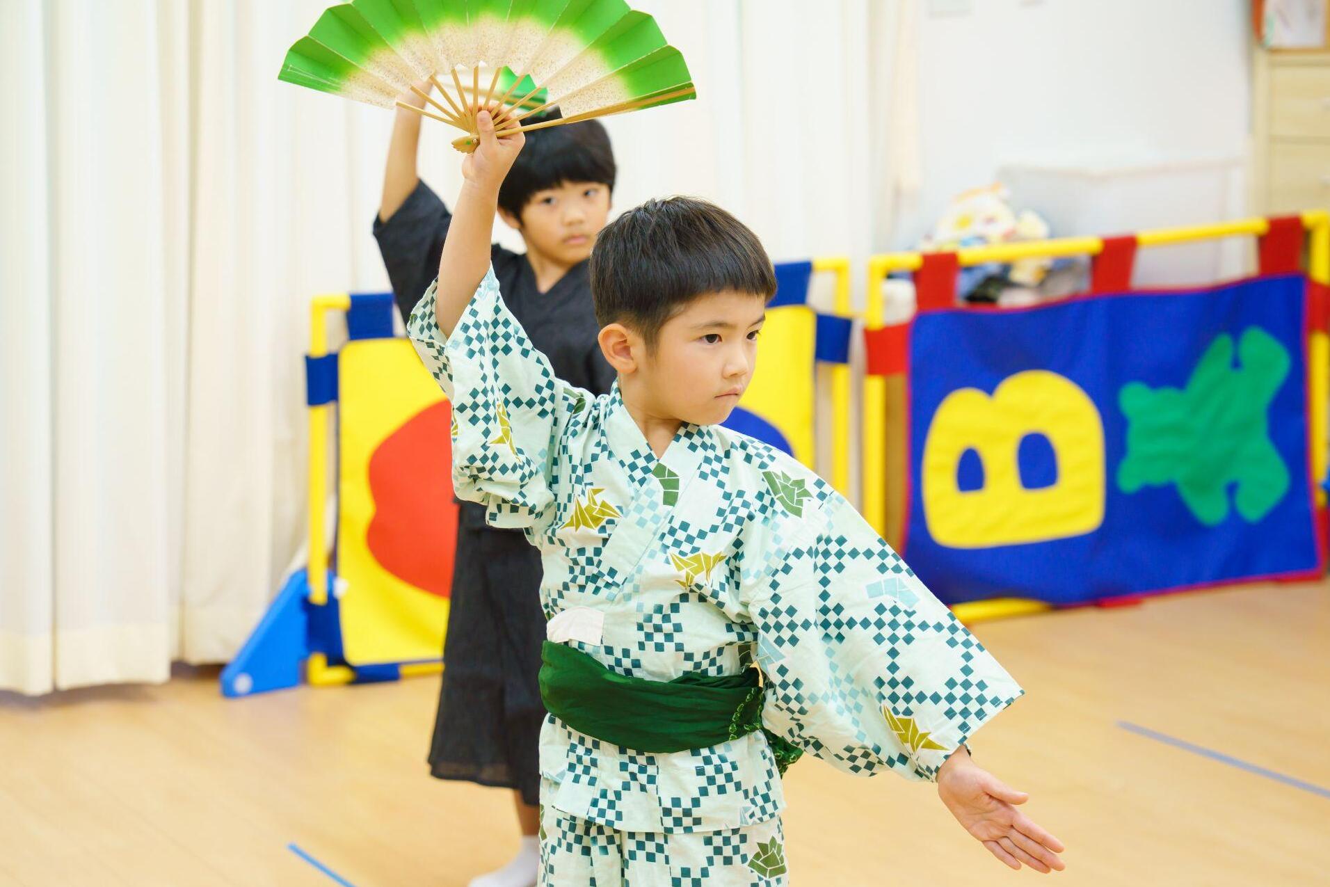 浴衣が子どもたちの“やる気スイッチ”に 尾上博美先生が教える5歳児クラスの日本舞踊(後編)「日本舞踊の愉しみ」vol.2