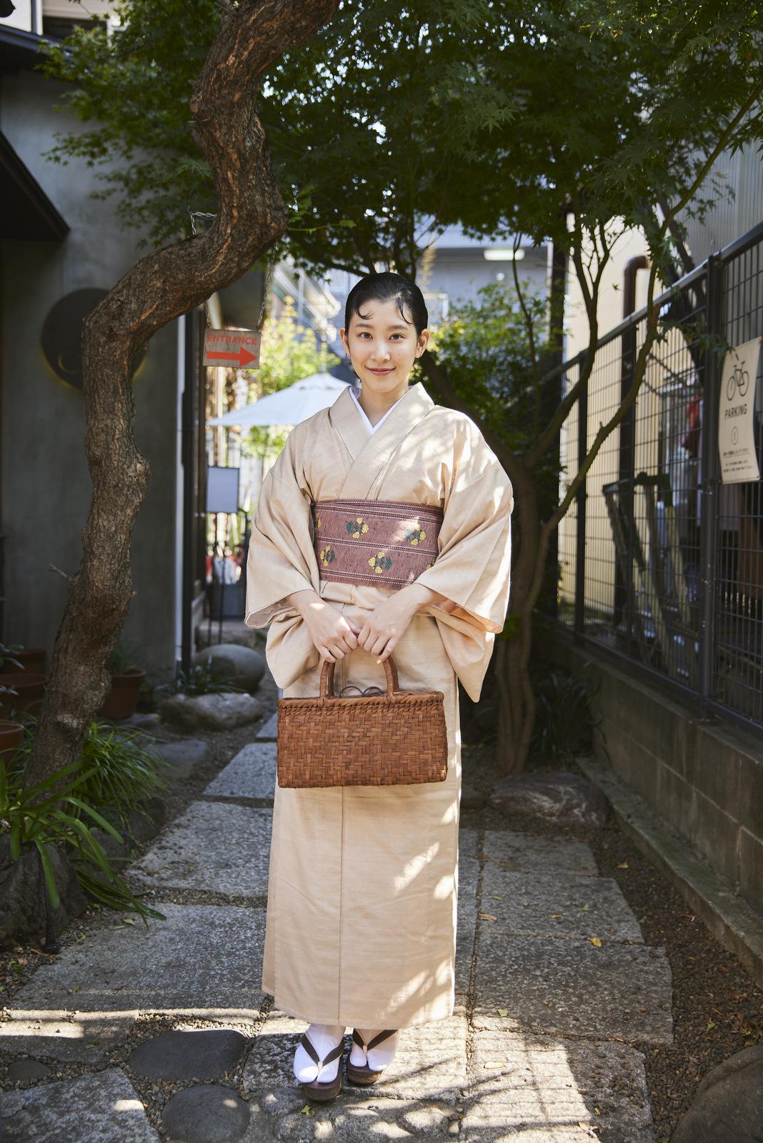 都留さん全身