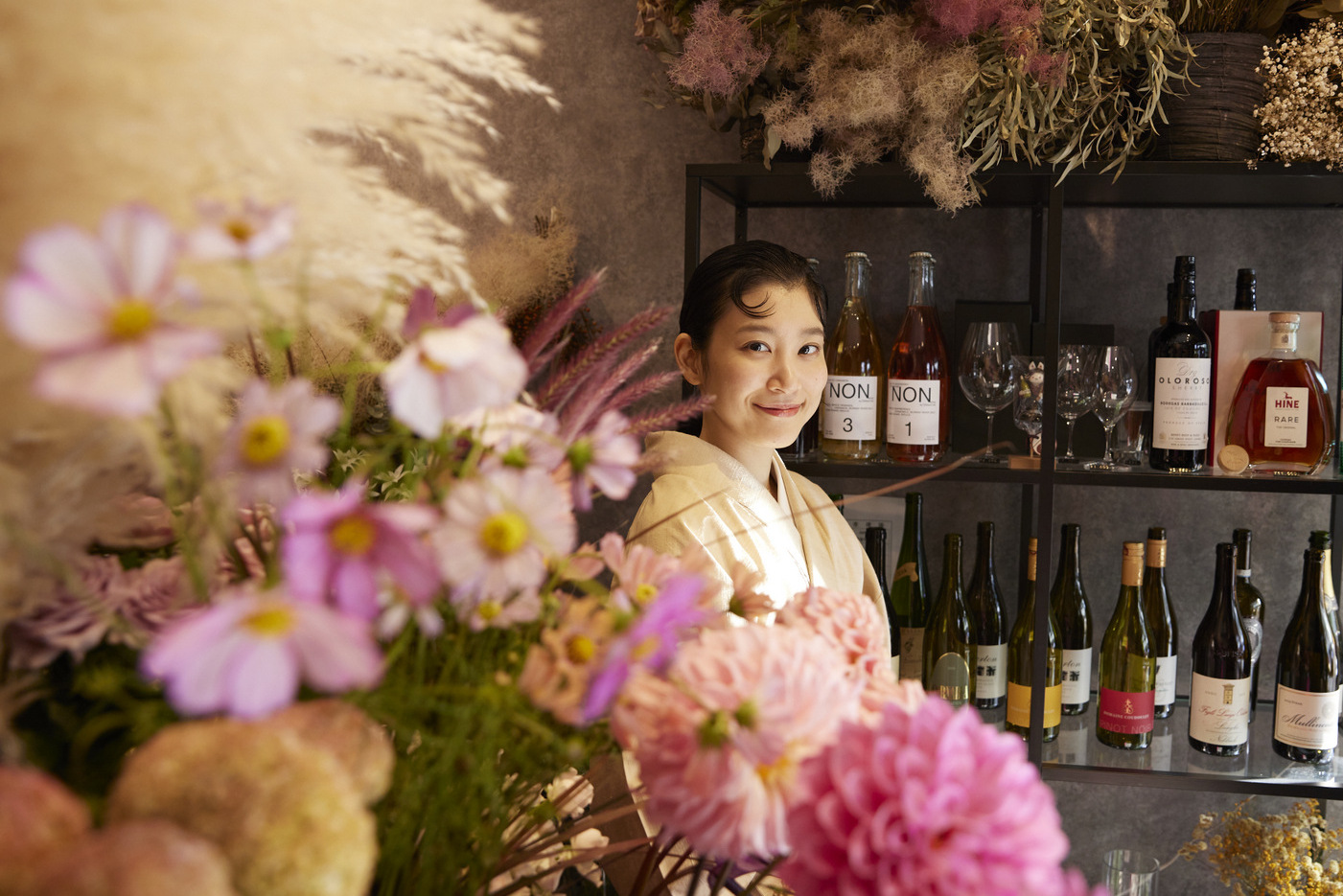 お花にワインに郵便やさん!? 「都留詩織のきもので下町おでかけ帖」vol.13