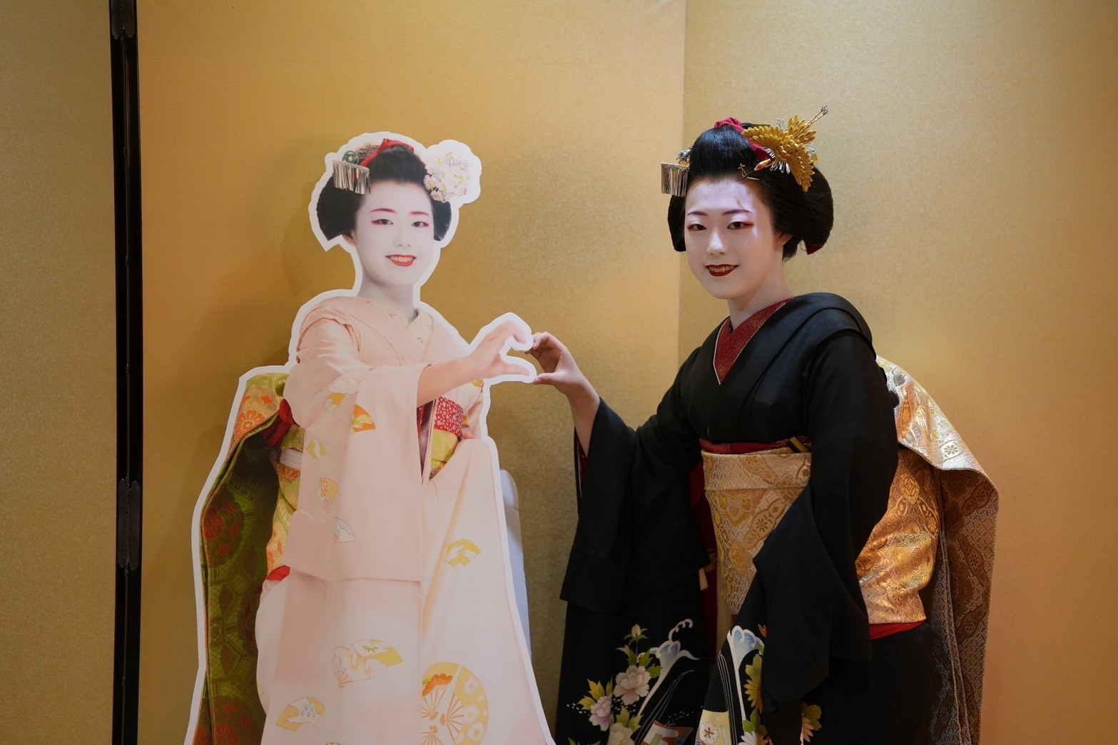 京都老舗 おか善さんの芸舞妓 太夫 二部式長襦袢 裾引き用 赤染め絹 京都老舗 おか善さんの芸舞妓 太夫 二部式長襦袢 りきみ 裾引き