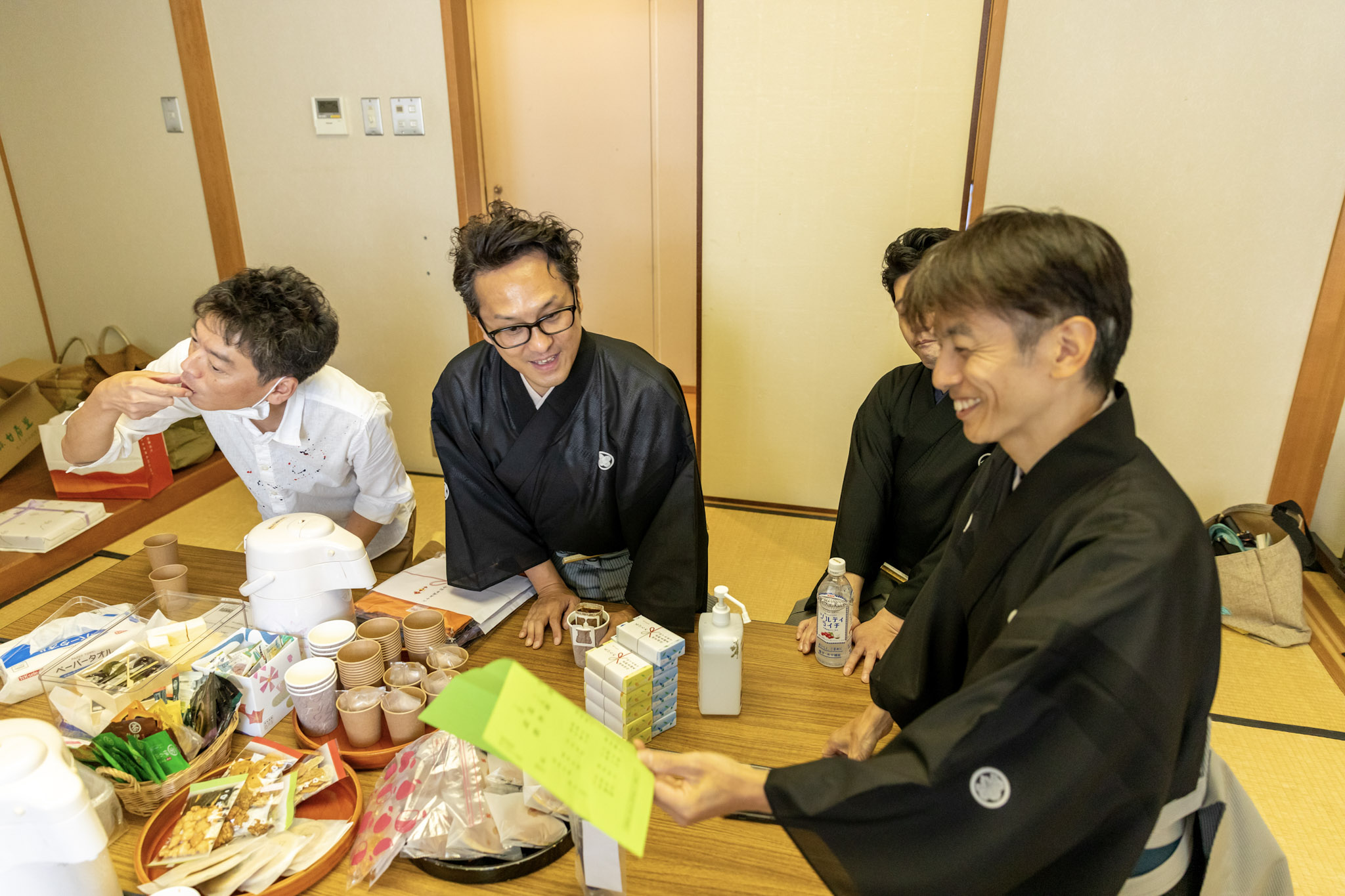 狂言を習い事に？ 茂山千五郎家の社中とは 「大蔵流狂言師・茂山