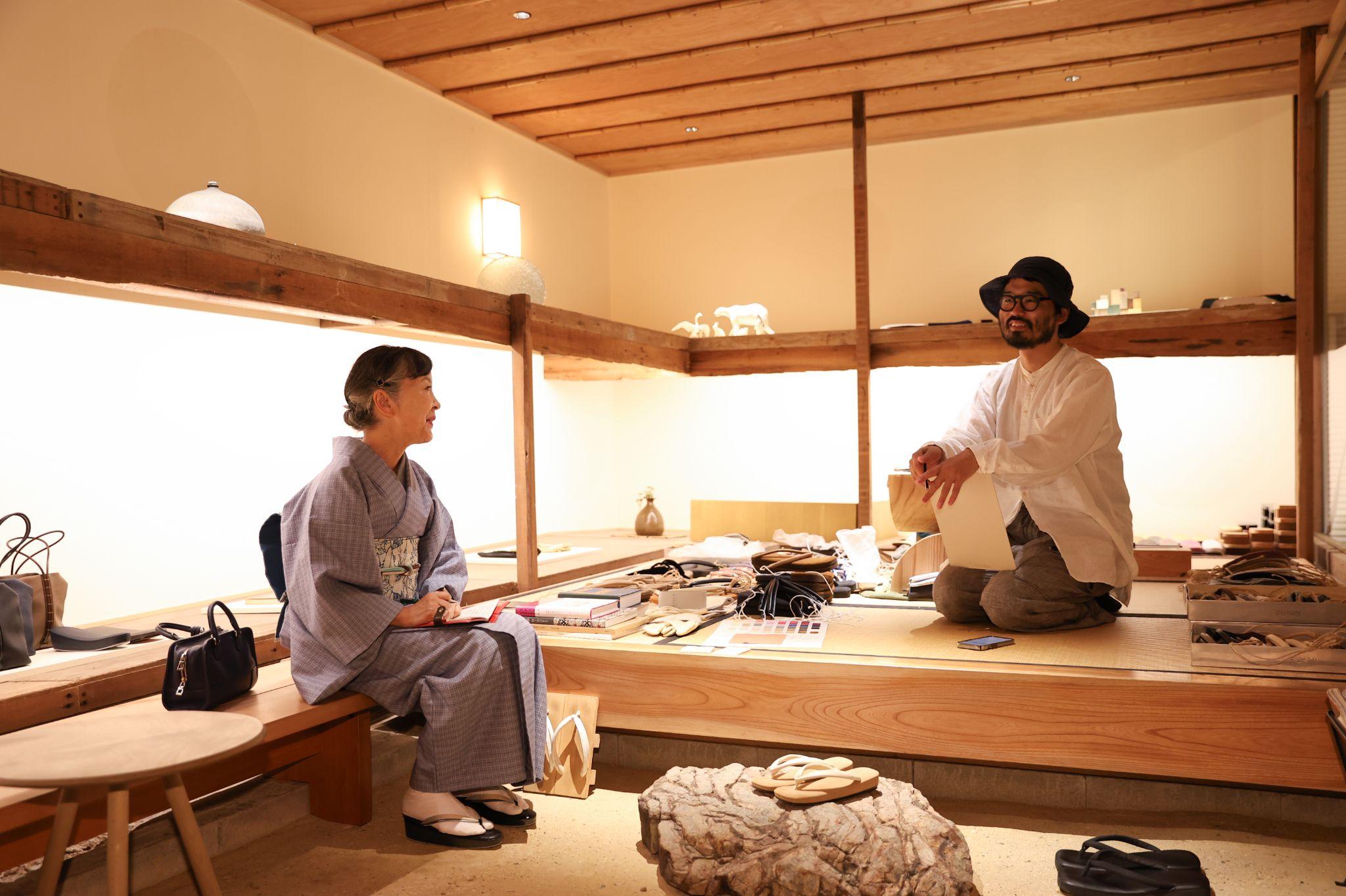 『履物関づか』の草履と革足袋にひと目惚れ 「京都できもの、きもので京都」vol.17