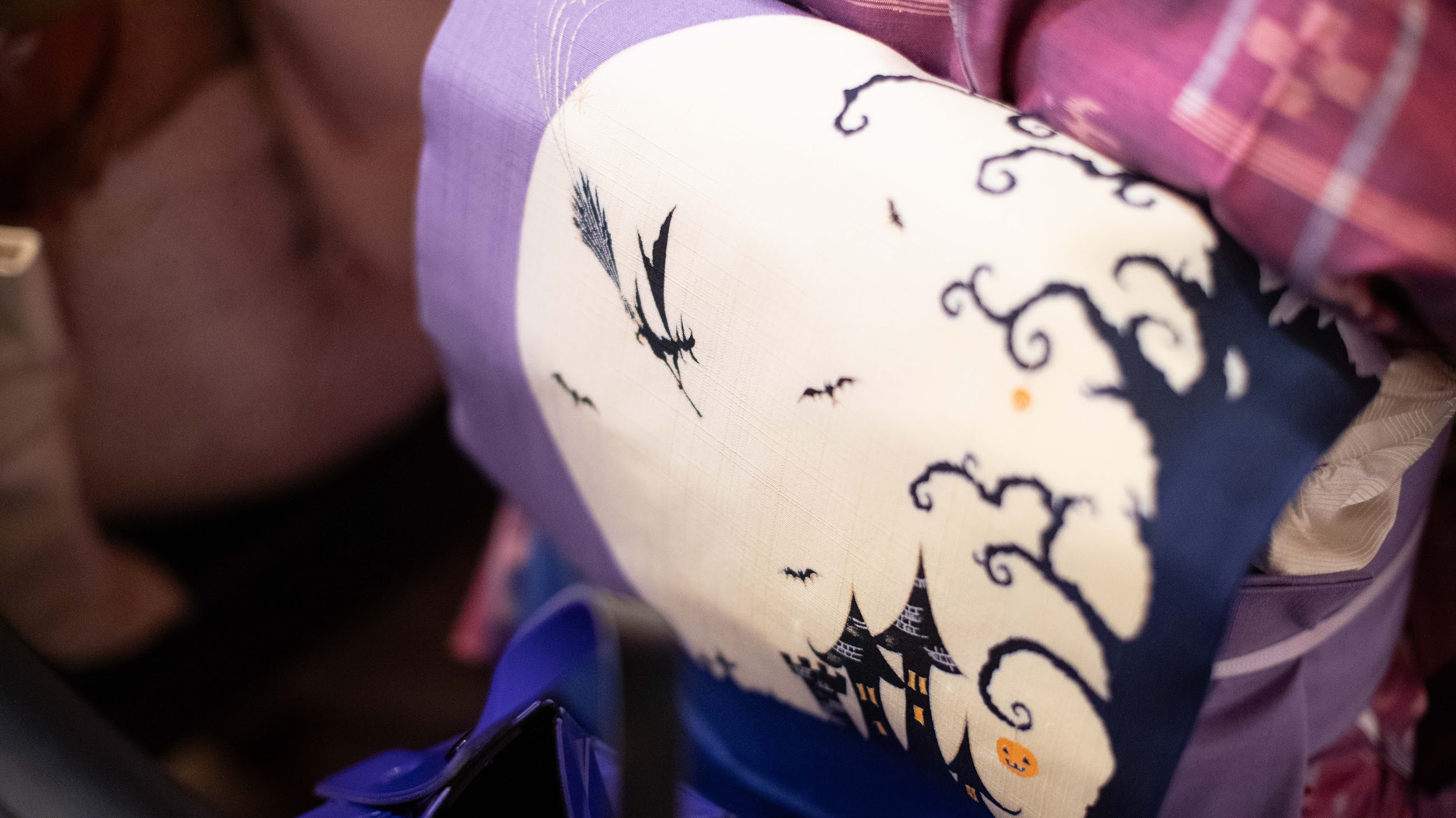 ハロウィーンを意識した装いはこの時期だけのお楽しみ！