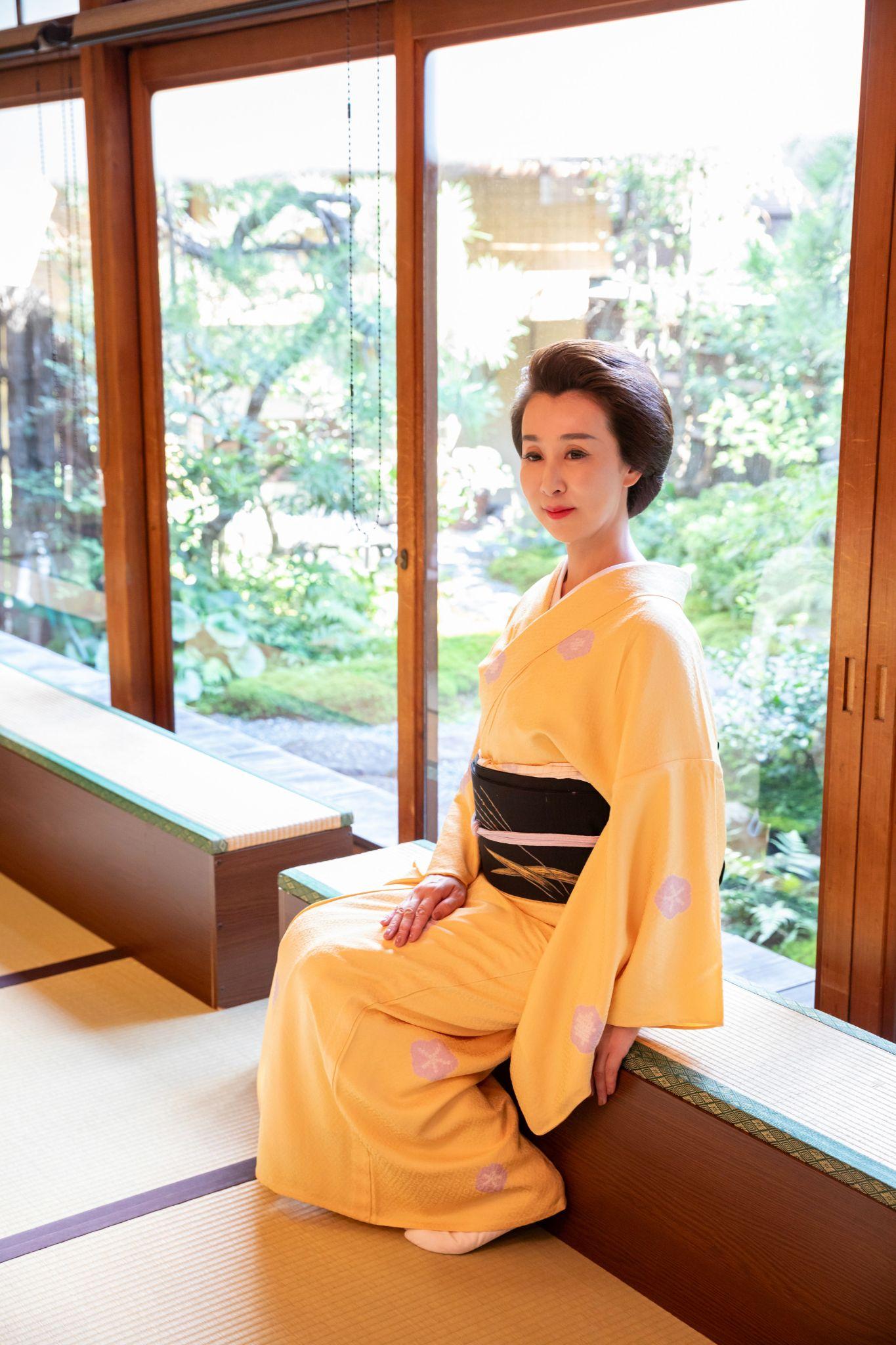 正派西川流・西川喜優先生 お稽古時の装い 移ろう季節に寄り添う