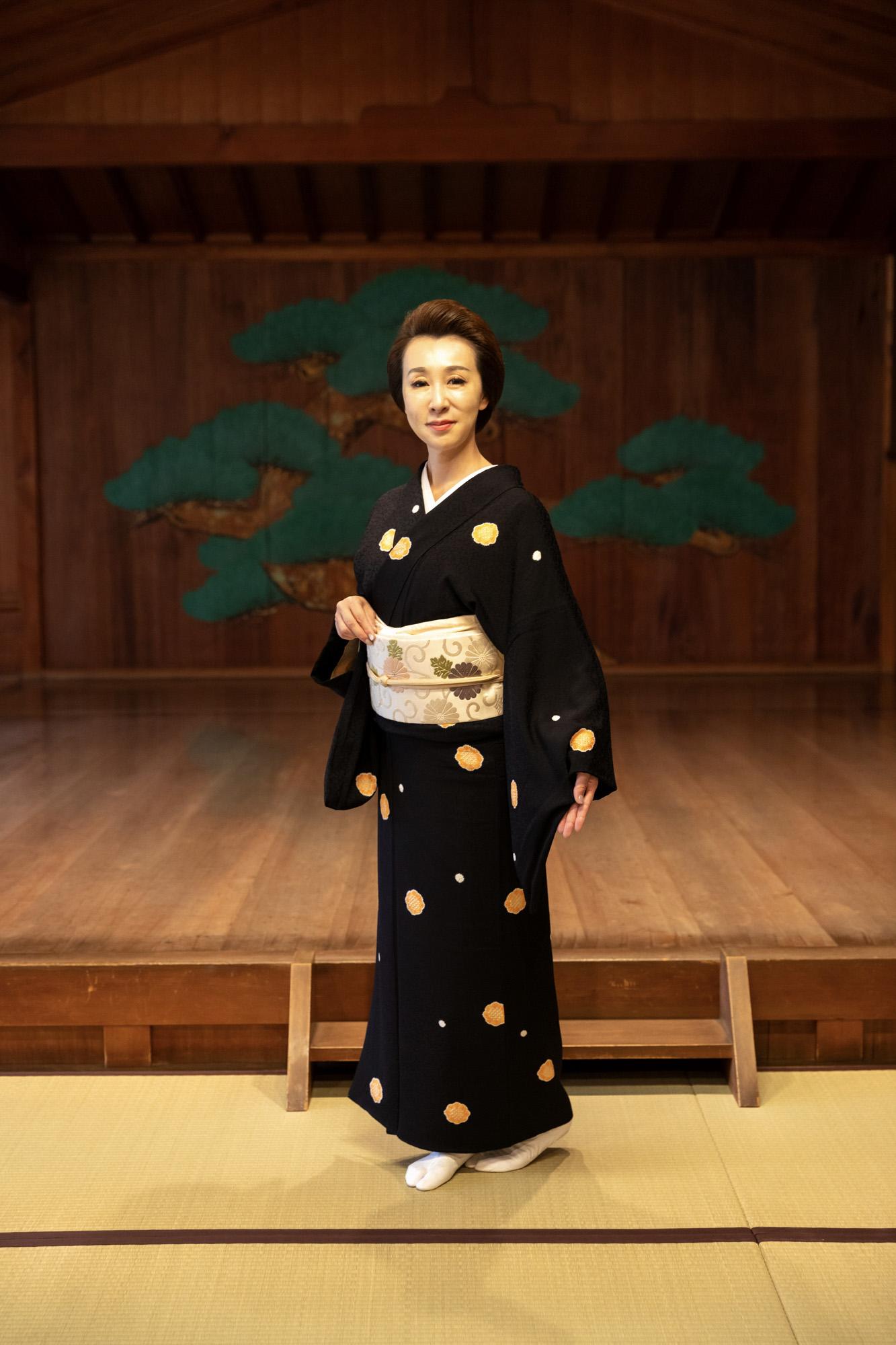 正派西川流・西川喜優先生 お稽古時の装い 移ろう季節に寄り添う