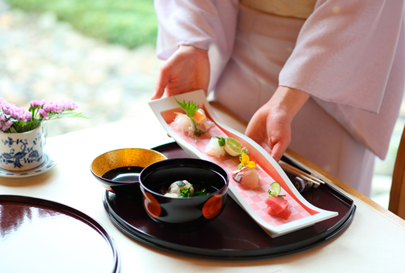 キモノで学ぶ~テーブルマナーレッスン会席料理編~