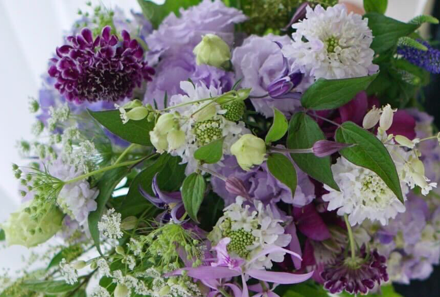 お花アレンジの会”chamie chamie flower”主宰・佐藤いづみ先生「初夏のブーケを束ねてみましょう」