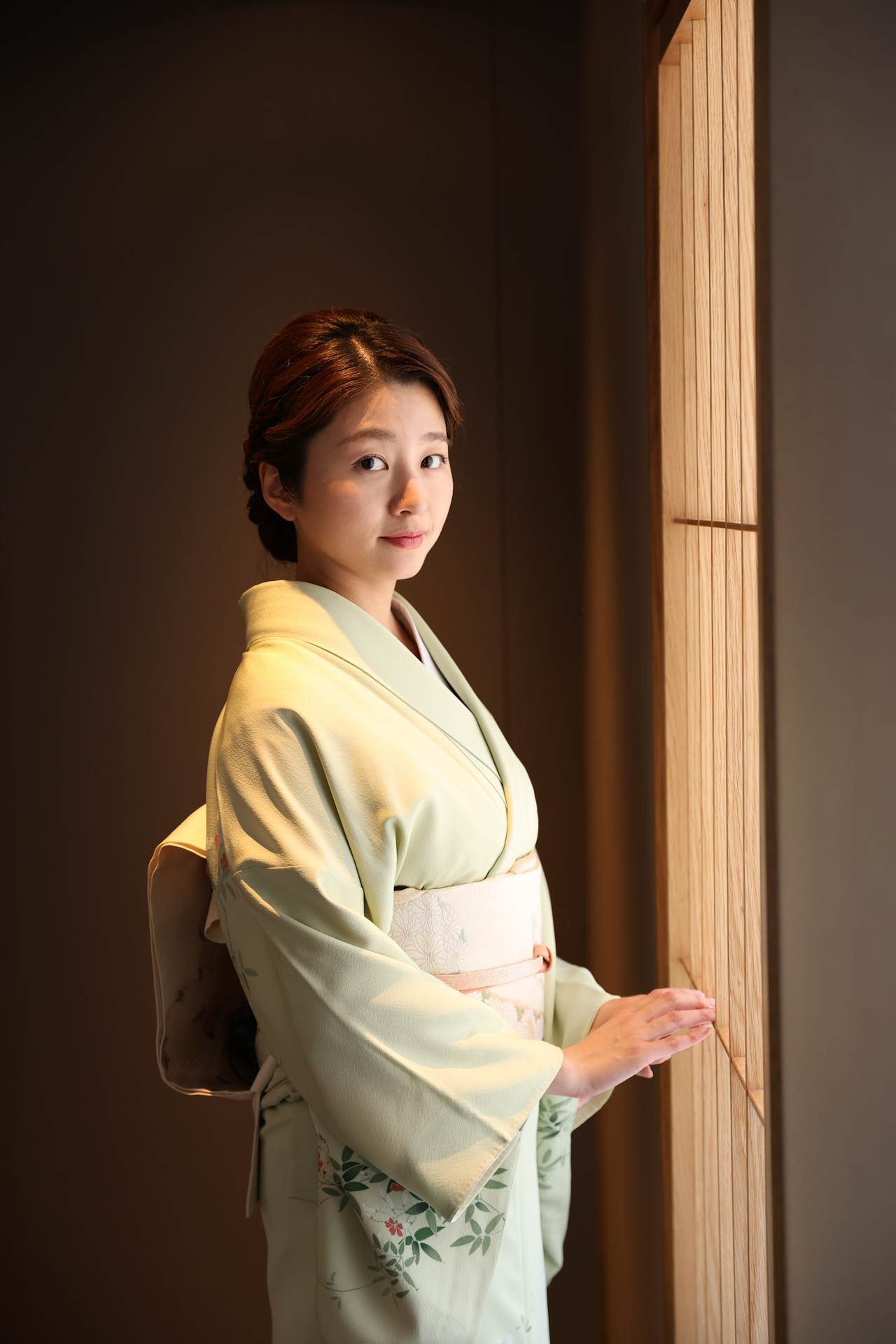 お顔の陰影が美しく映えています