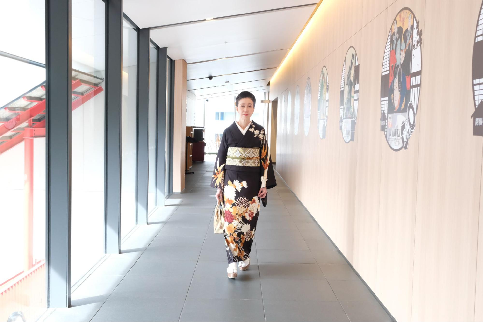 この日の装いも、もちろん「花布季」から