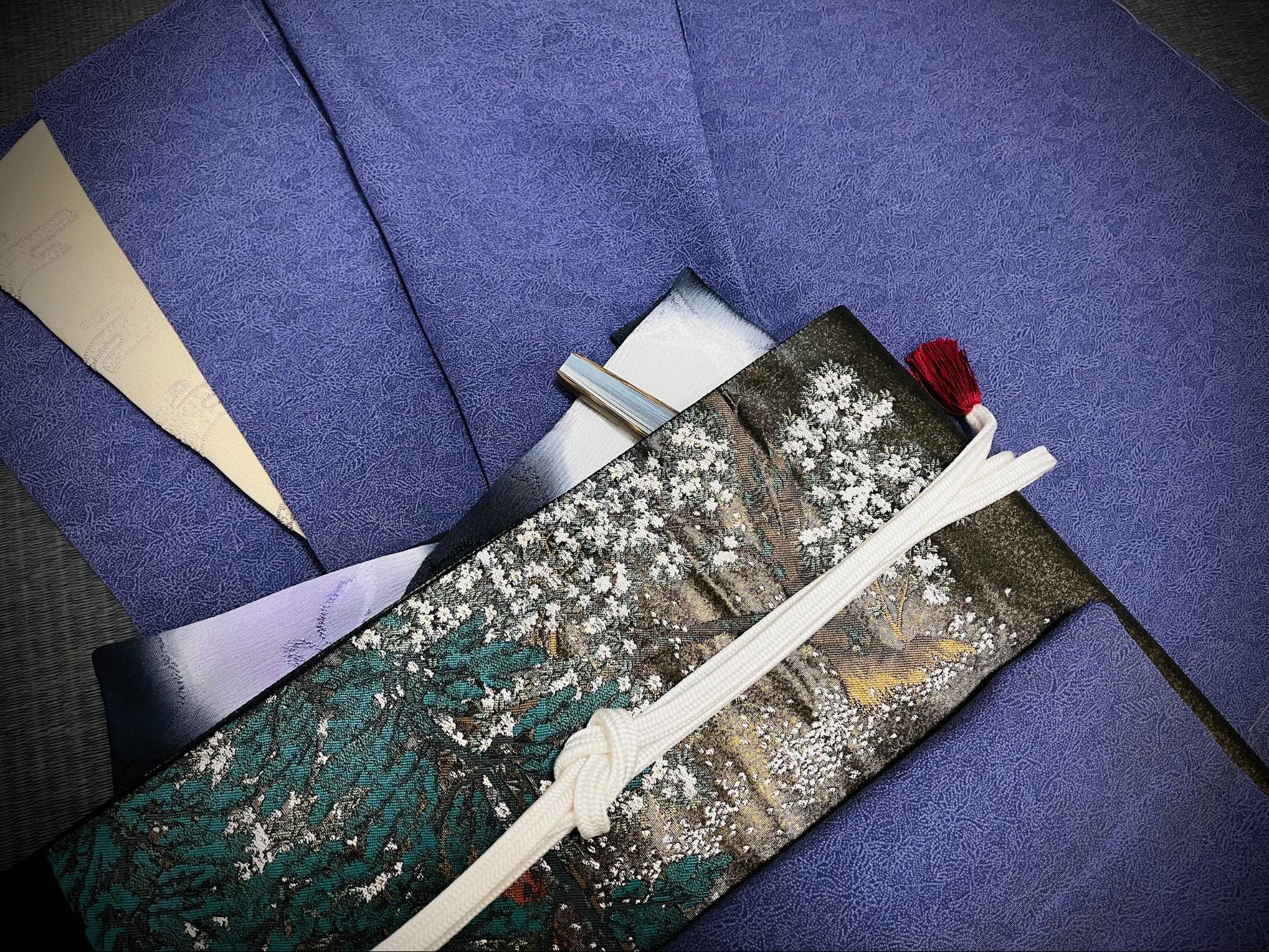 『夜桜』をモチーフに織られた袋帯